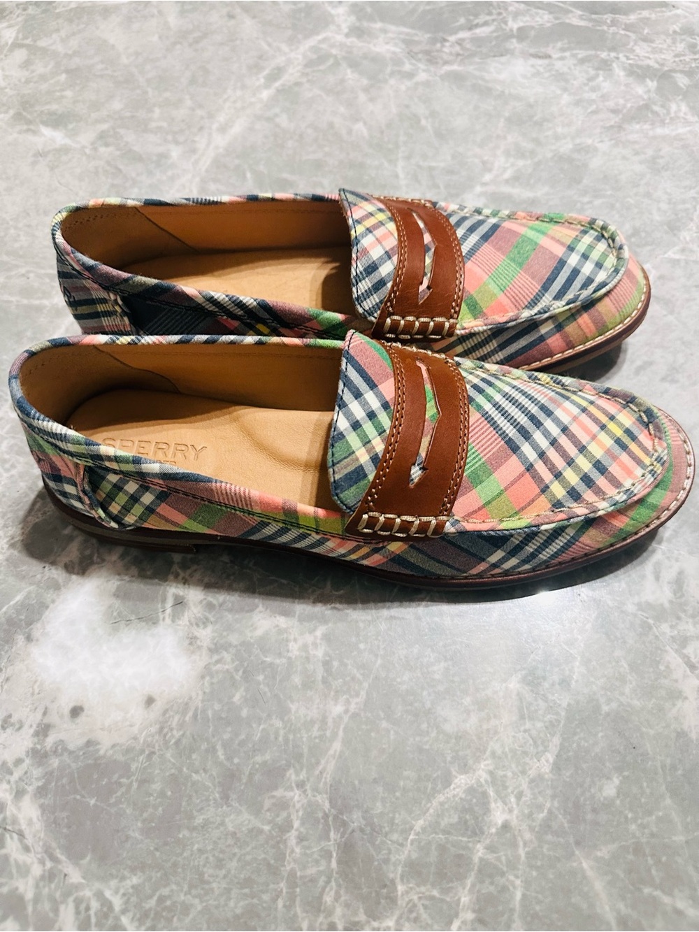 Sperry Pink & Green Loafers Collegiate Size 7 - Picture 2 of 4